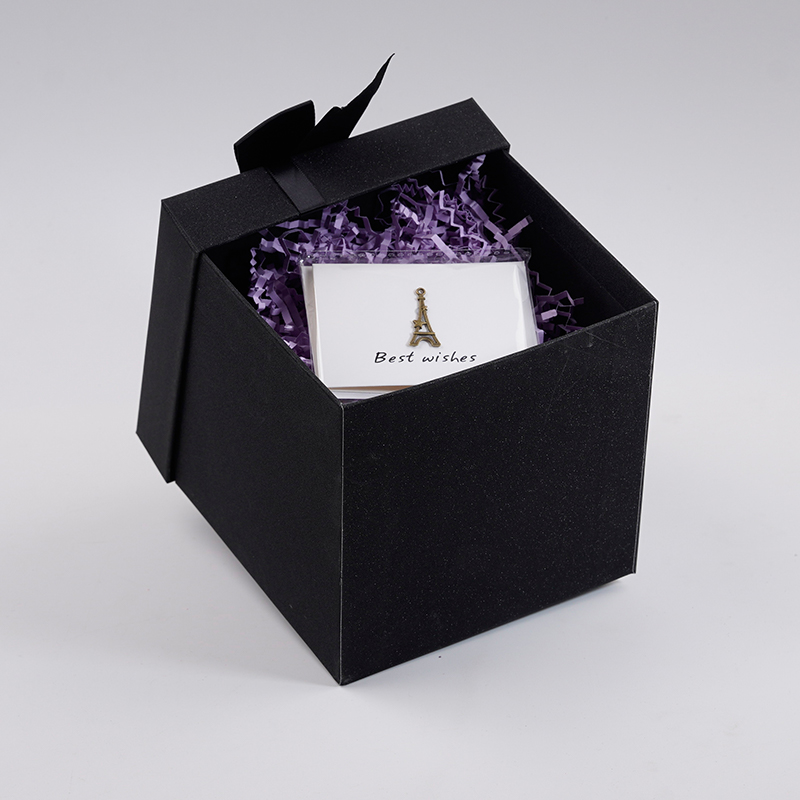 Standard Crinkled Single-Color Raffia Paper Shreds