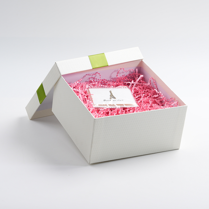 Standard Crinkled Single-Color Raffia Paper Shreds